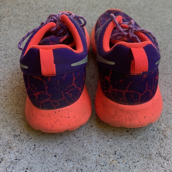 lightly worn | Nike | coral and purple | reflective nike check - Picture 4 of 7
